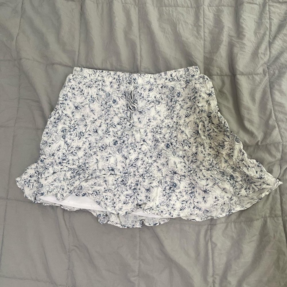 Le Lis Collection floral skirts size S great condition